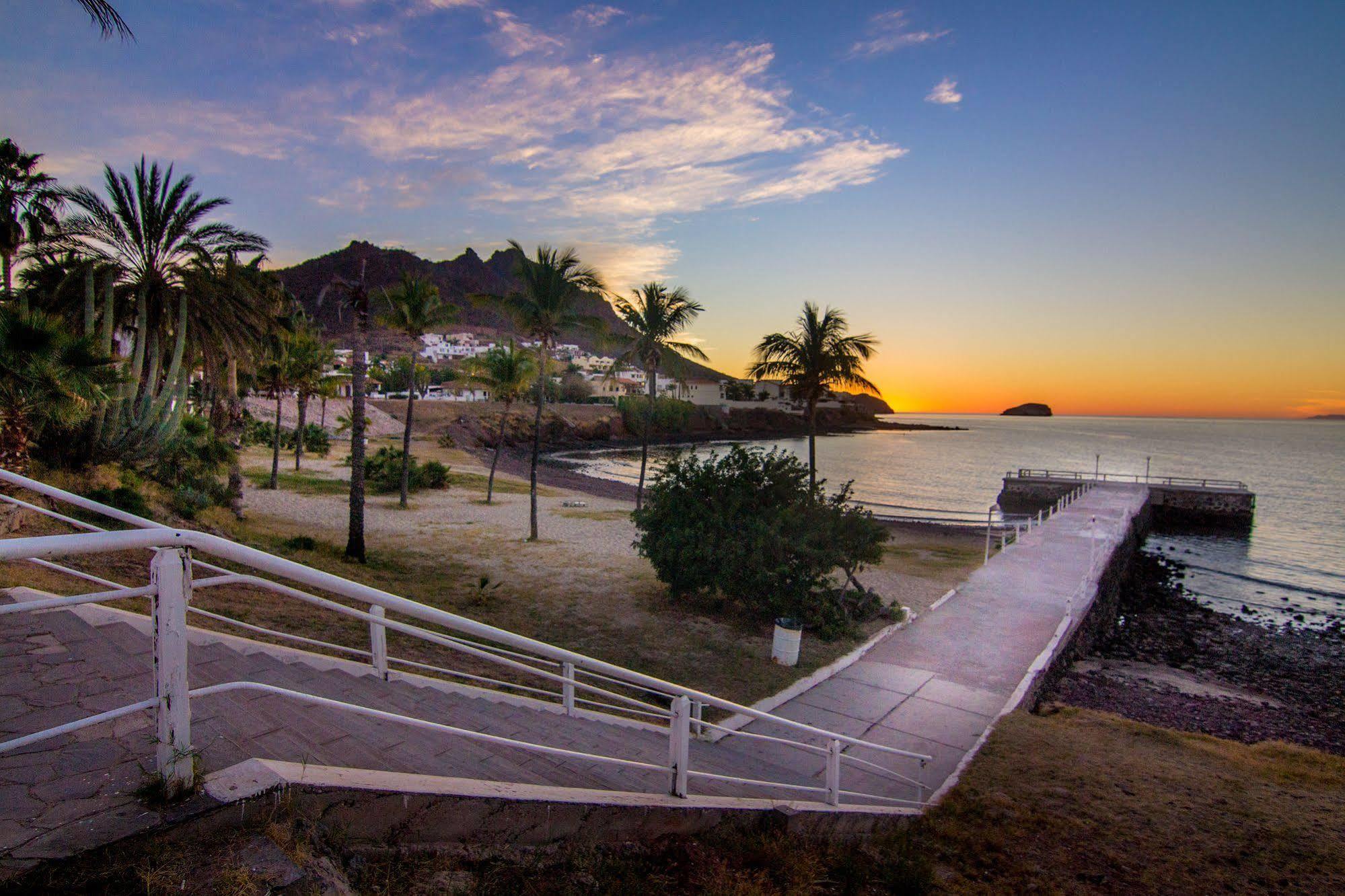 Hotel Playa De Cortes Guaymas Kültér fotó